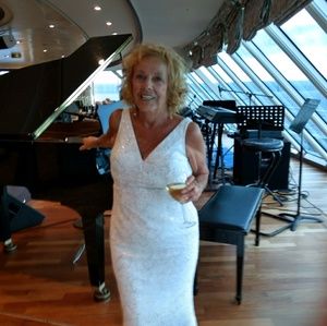 Meet your Posher, Sharon